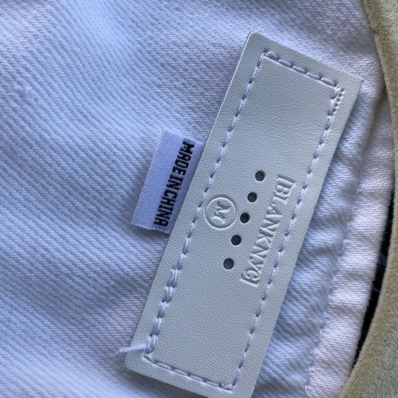 NWT White denim jacket - Picture 3 of 9